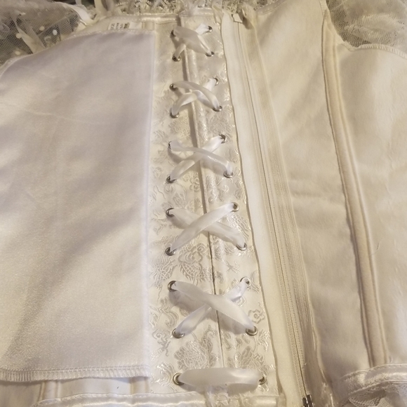 White bustier w/ lace sleeves - Picture 7 of 7